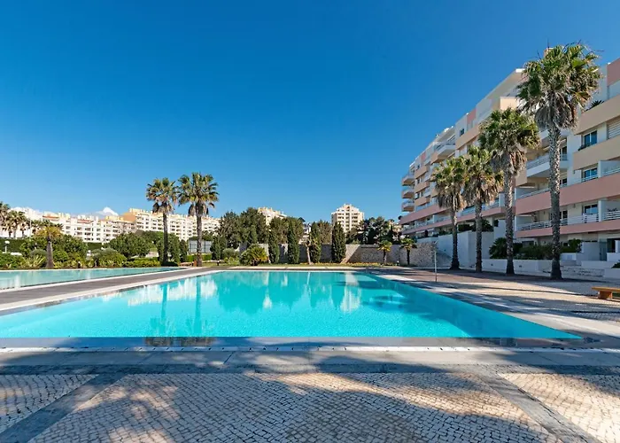 Bafureira Cascais Apartment; Privado Com Piscina Apartment