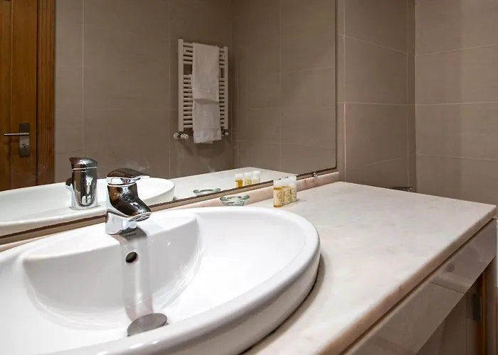 Bafureira Cascais Apartment; Privado Com Piscina Parede