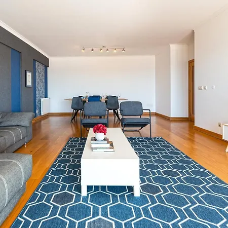 Apartamento Bafureira Cascais Apartment; Privado Com Piscina *